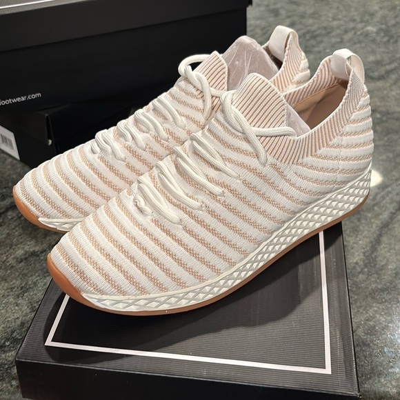 J/Slides Shoes - Women's J/Slides Sneakers, White & beige, various sizes